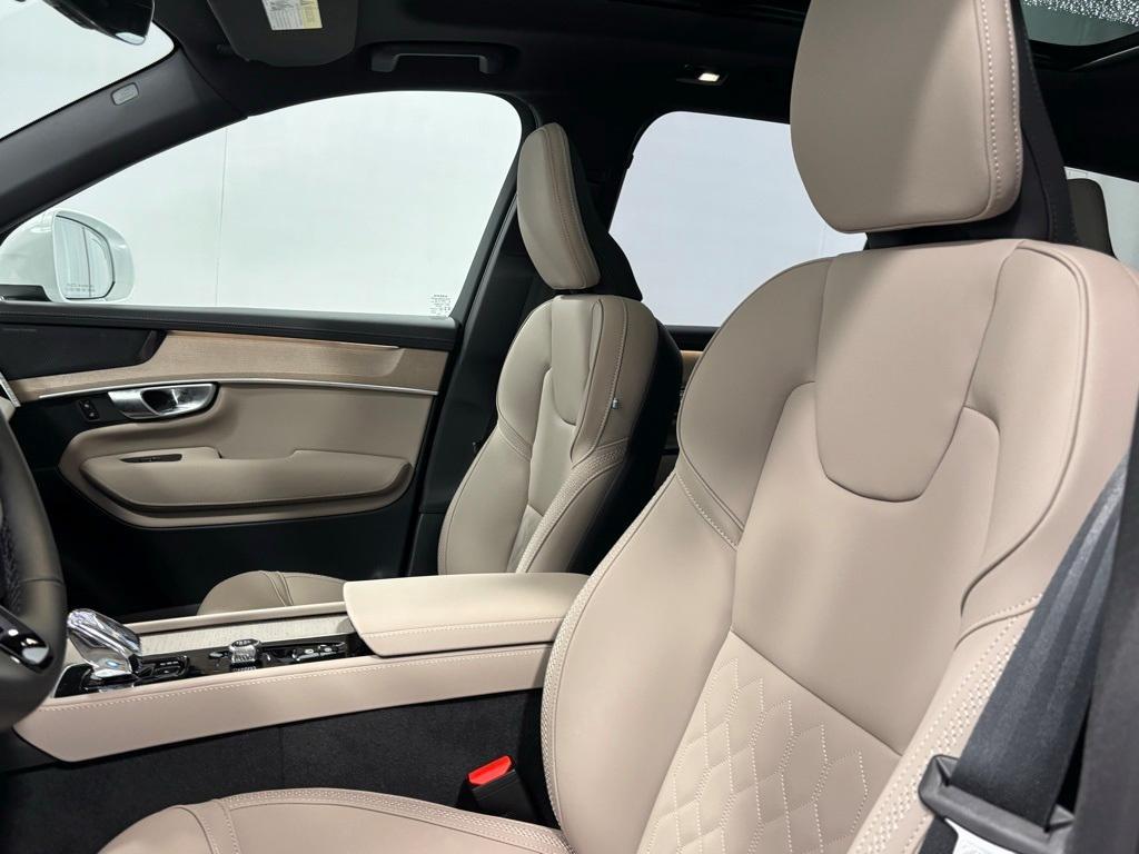 new 2026 Volvo XC90 car, priced at $71,825