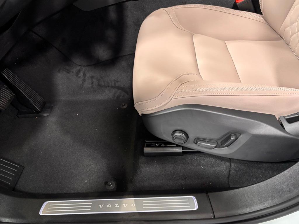 new 2026 Volvo XC90 car, priced at $71,825