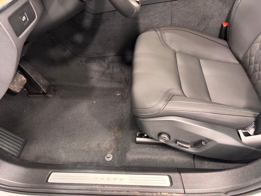 new 2026 Volvo XC60 car, priced at $58,685