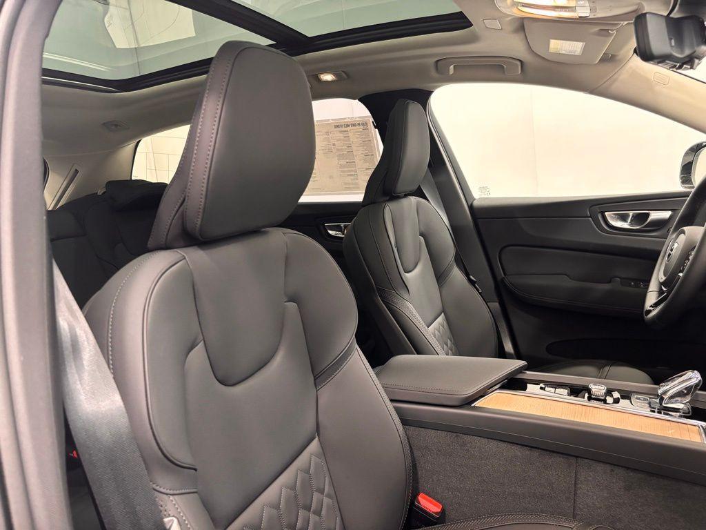 new 2026 Volvo XC60 car, priced at $58,685