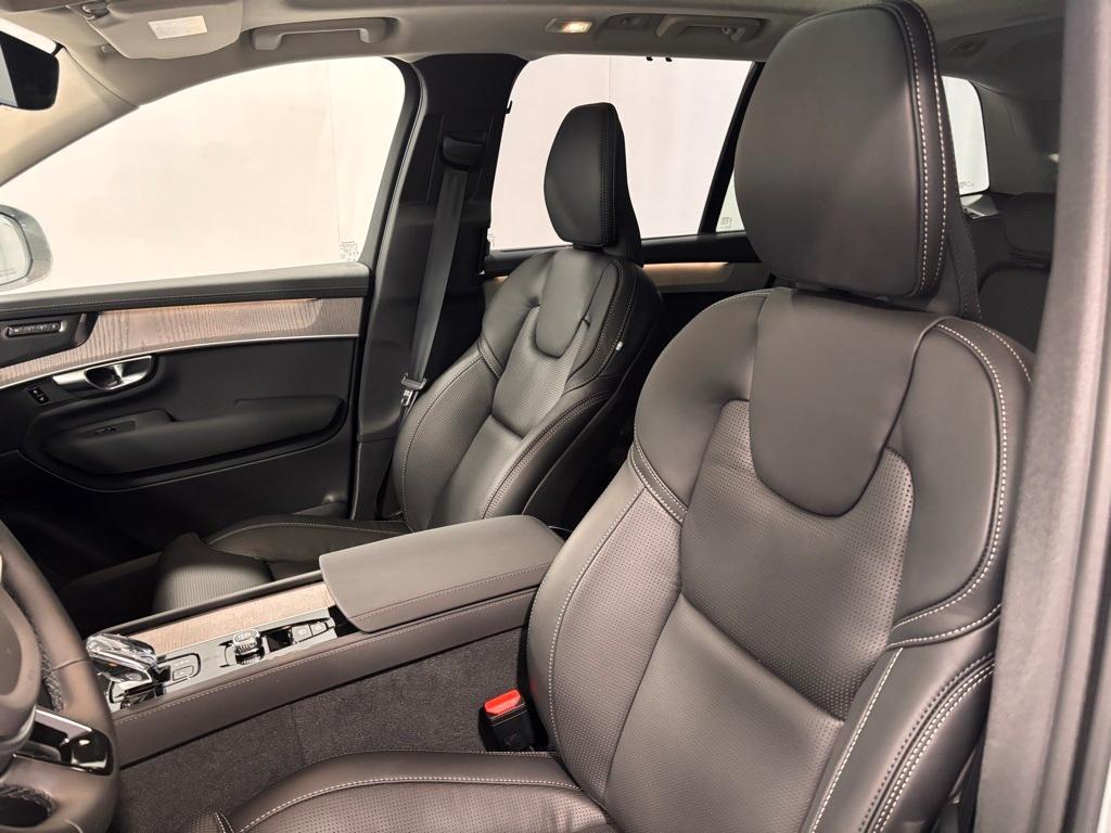 new 2026 Volvo XC90 car, priced at $75,155