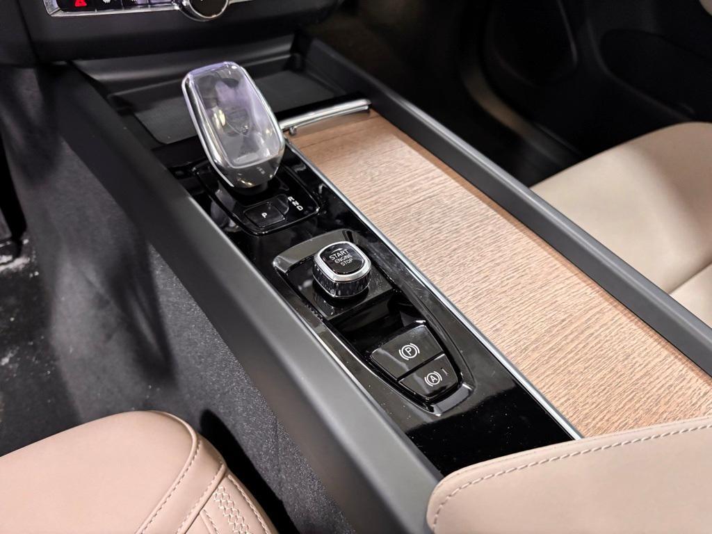 new 2026 Volvo XC60 car, priced at $58,490