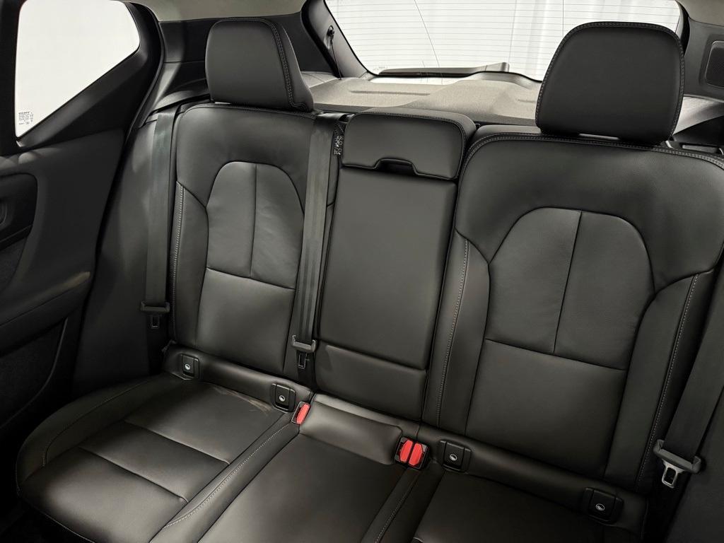 new 2025 Volvo XC40 car, priced at $43,735