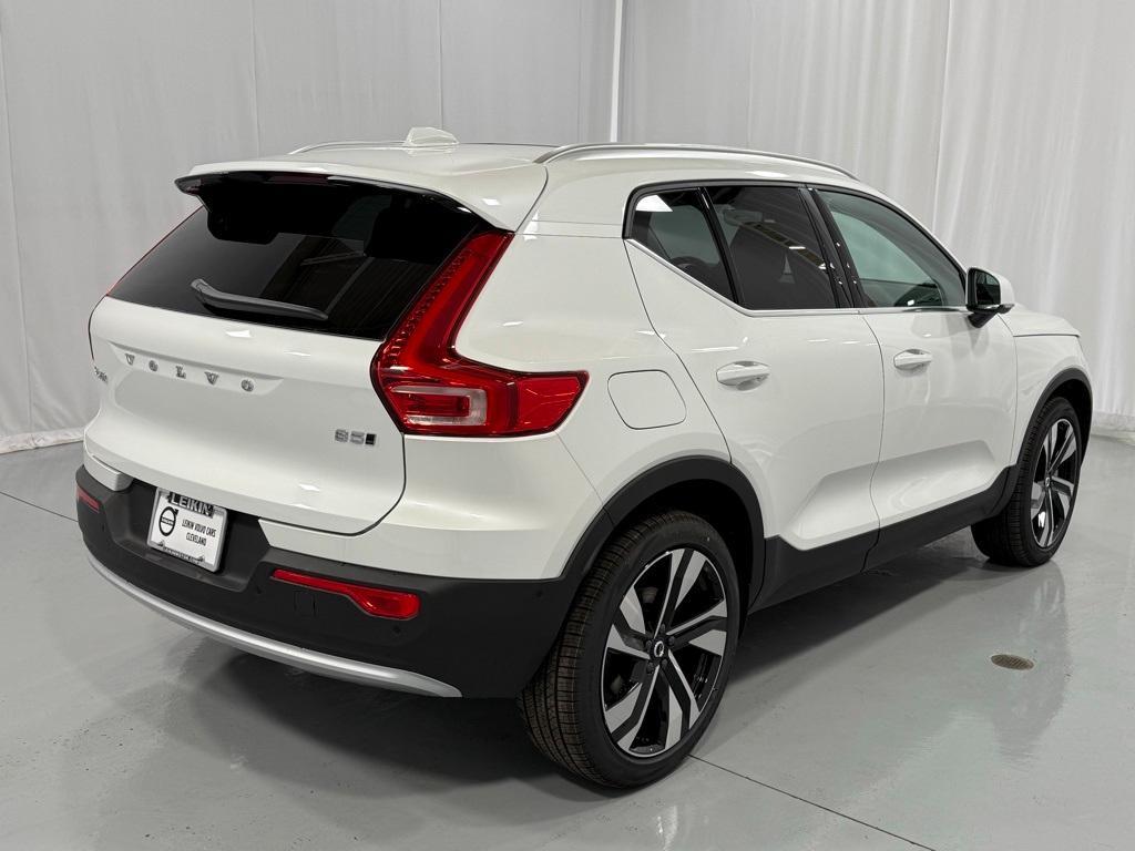 new 2025 Volvo XC40 car, priced at $43,735