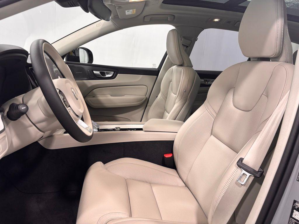 new 2026 Volvo XC60 car, priced at $63,935
