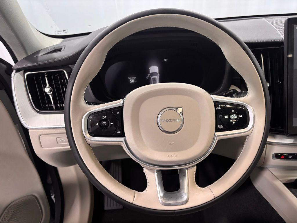 new 2026 Volvo XC60 car, priced at $63,935