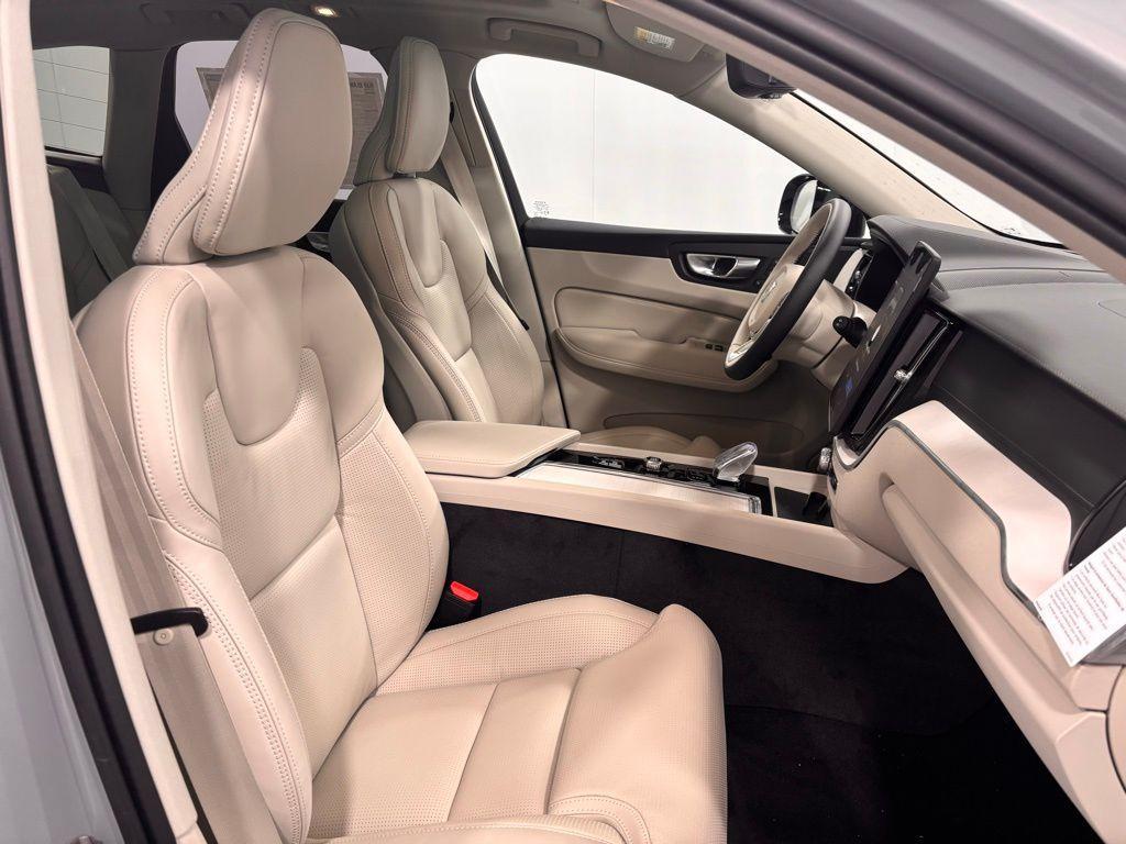 new 2026 Volvo XC60 car, priced at $63,935