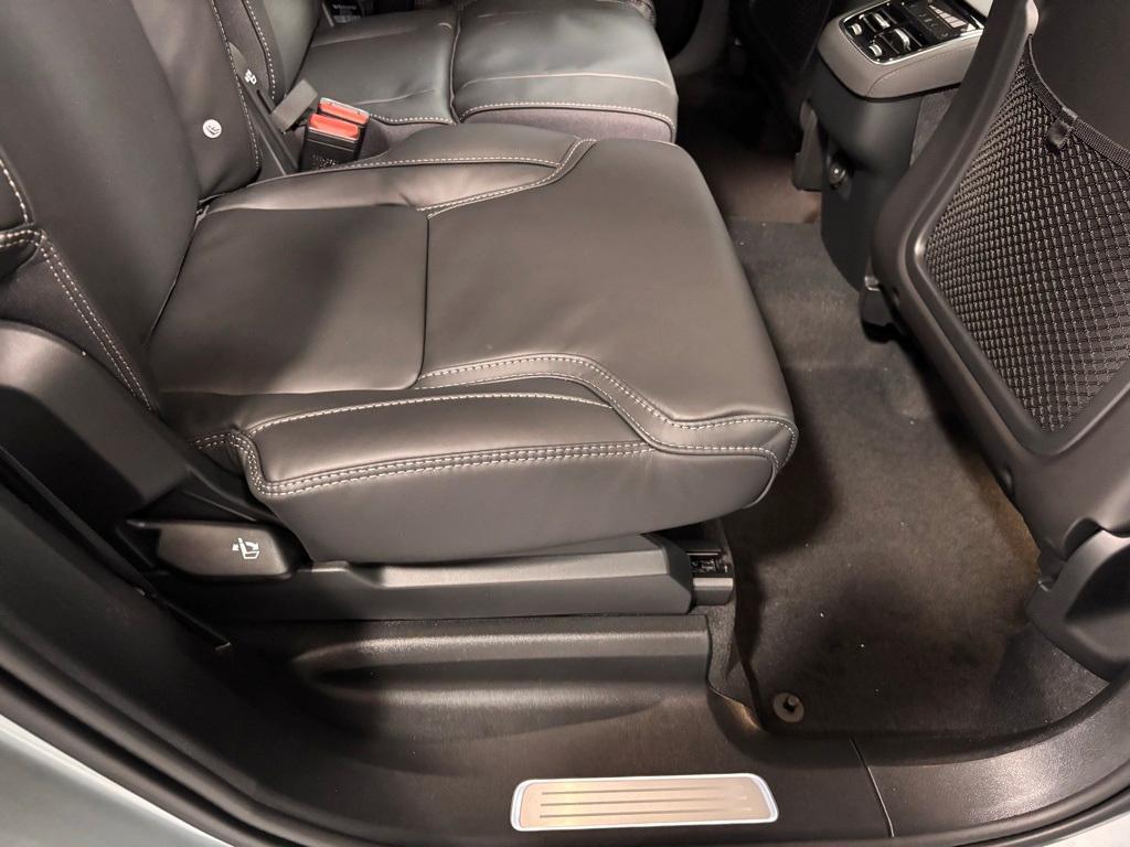 new 2026 Volvo XC90 car, priced at $75,155