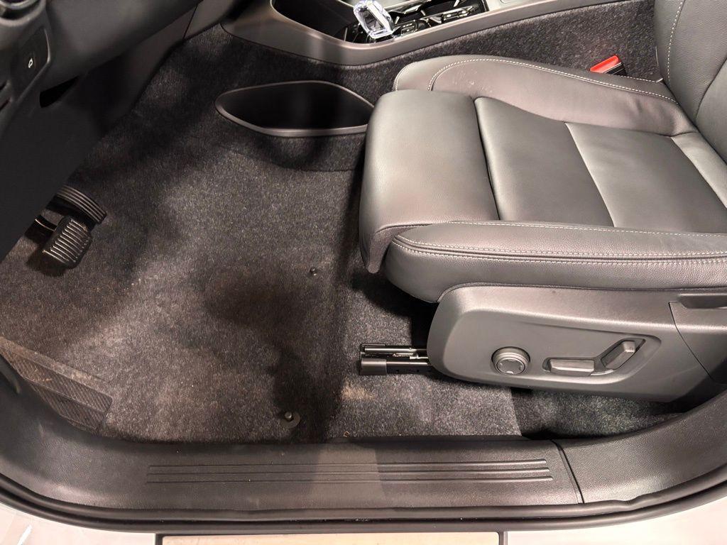 new 2026 Volvo XC40 car, priced at $49,925