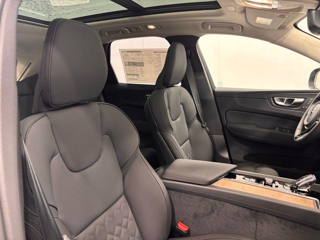 new 2026 Volvo XC60 car, priced at $58,105