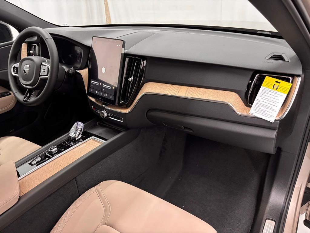 new 2026 Volvo XC60 car, priced at $58,930