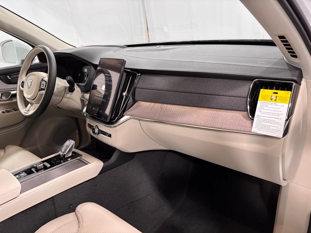new 2026 Volvo XC90 car, priced at $75,155