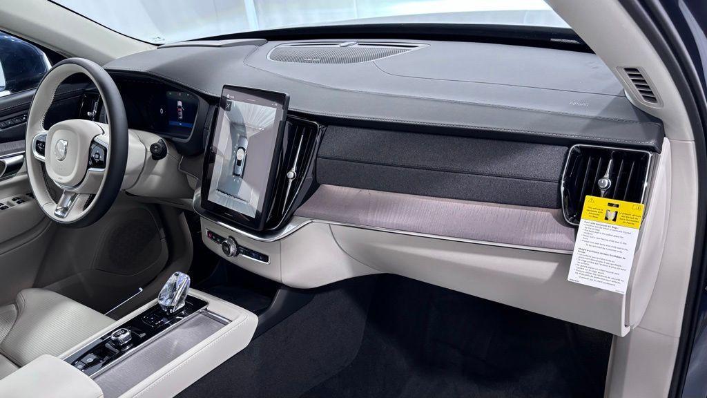 new 2026 Volvo XC90 car, priced at $76,580