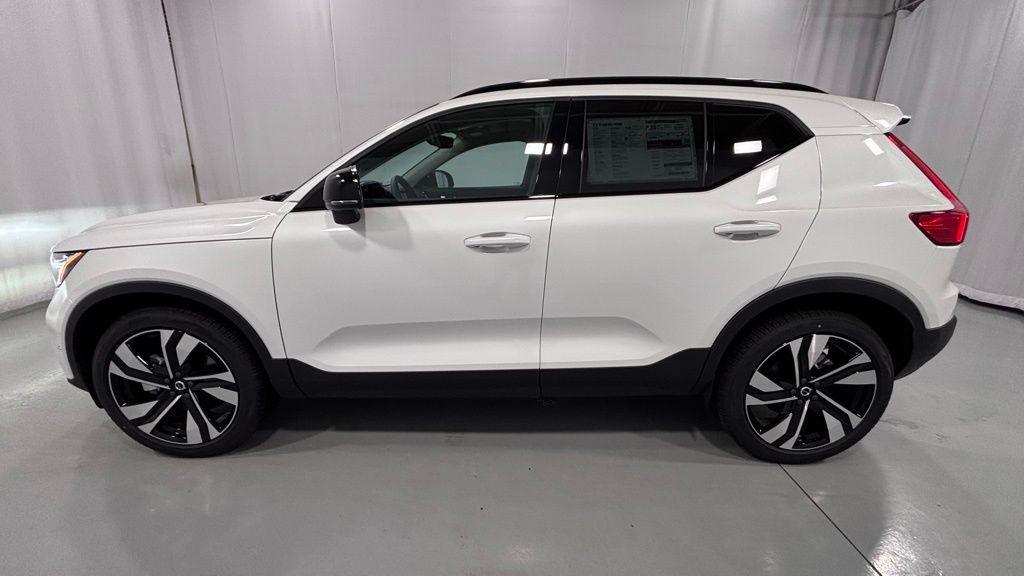 new 2026 Volvo XC40 car, priced at $51,960