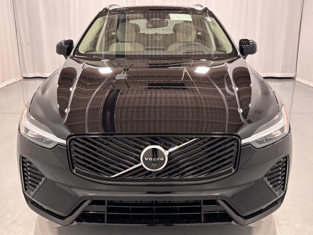 new 2026 Volvo XC60 car, priced at $65,520