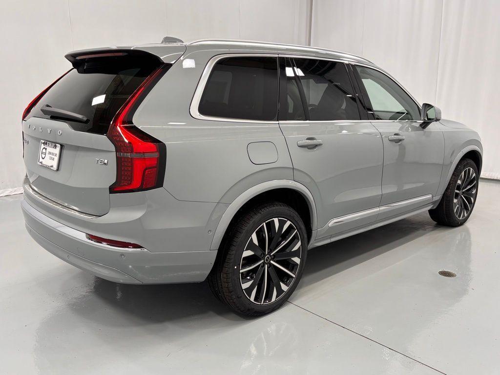 new 2026 Volvo XC90 Plug-In Hybrid car, priced at $85,745
