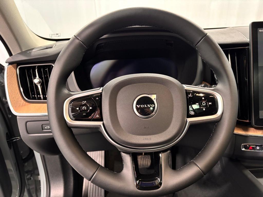 new 2026 Volvo XC60 Plug-In Hybrid car, priced at $69,285