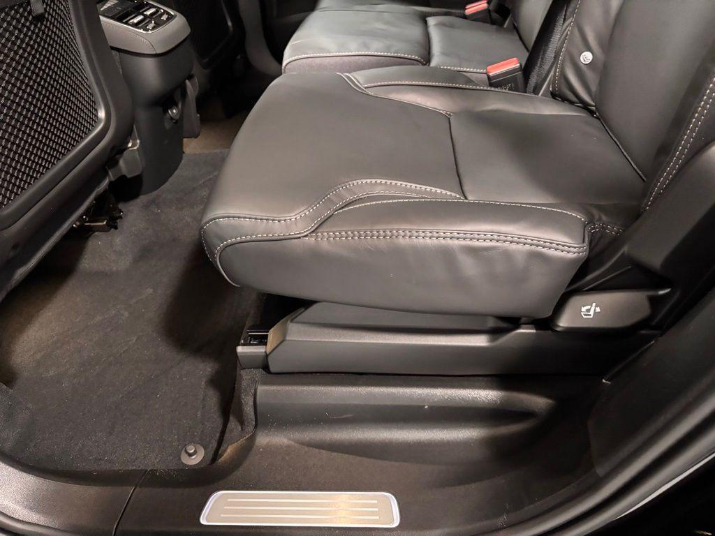 new 2026 Volvo XC90 car, priced at $75,270