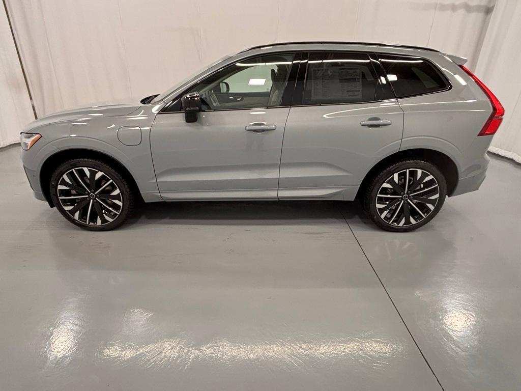 new 2026 Volvo XC60 Plug-In Hybrid car, priced at $75,235