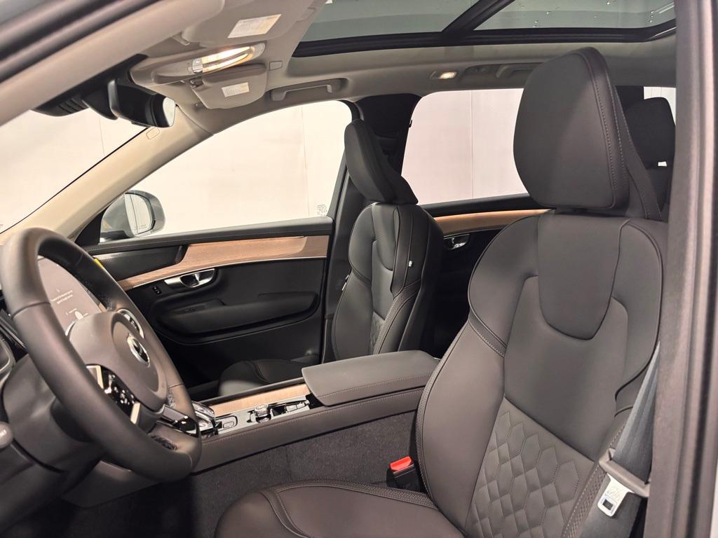new 2026 Volvo XC90 Plug-In Hybrid car, priced at $81,875