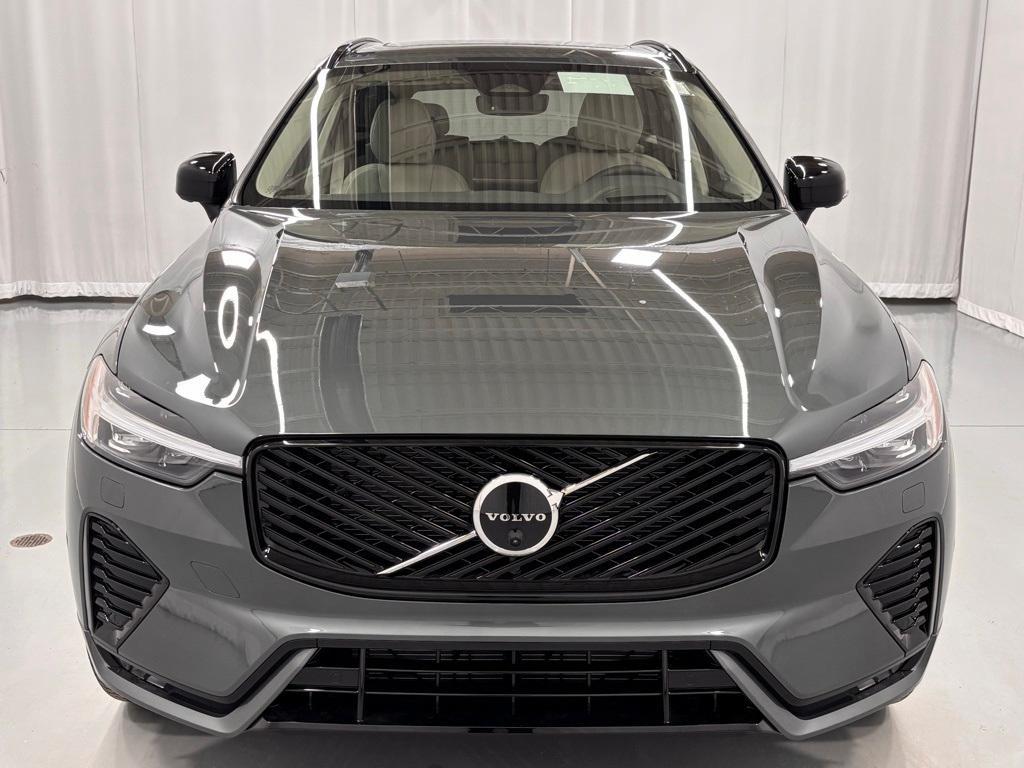 new 2026 Volvo XC60 car, priced at $63,095