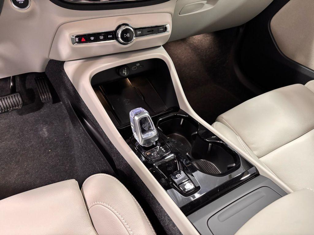 new 2026 Volvo XC40 car, priced at $52,555