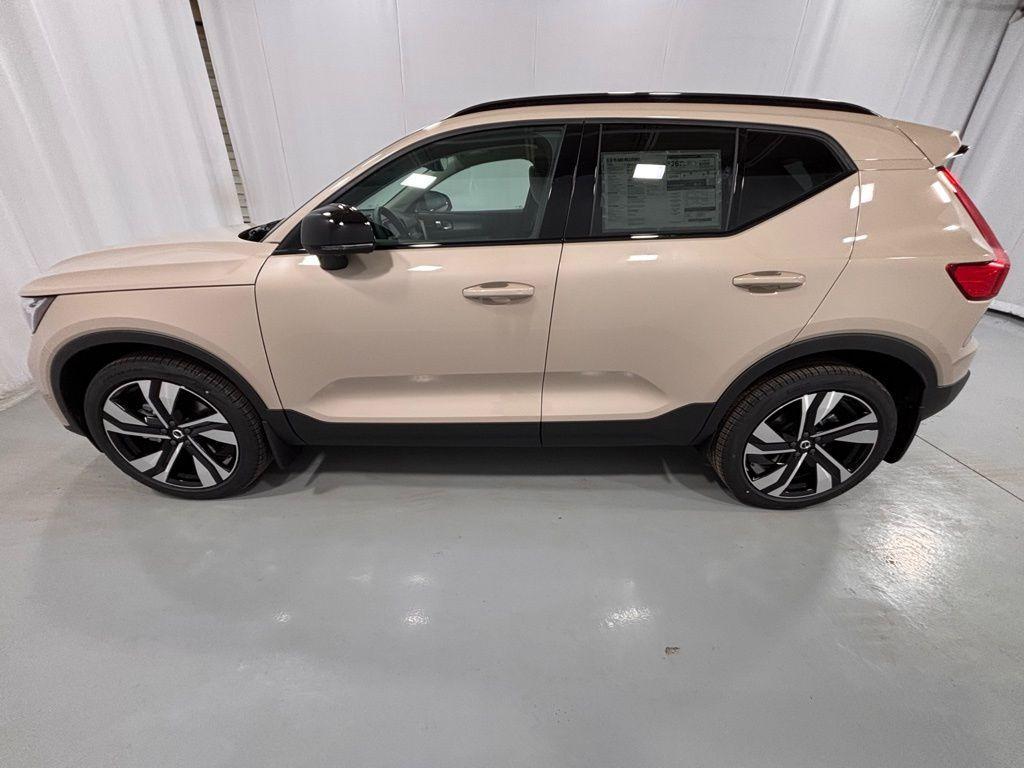 new 2026 Volvo XC40 car, priced at $52,555