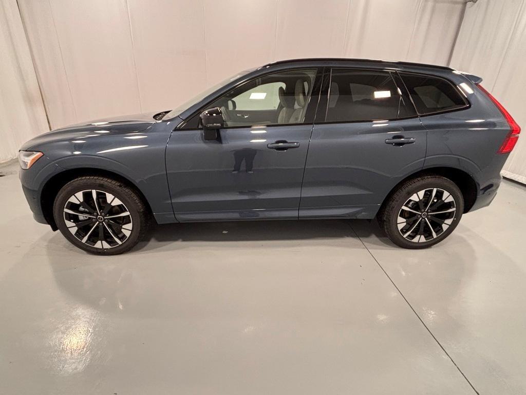 new 2026 Volvo XC60 car, priced at $57,985