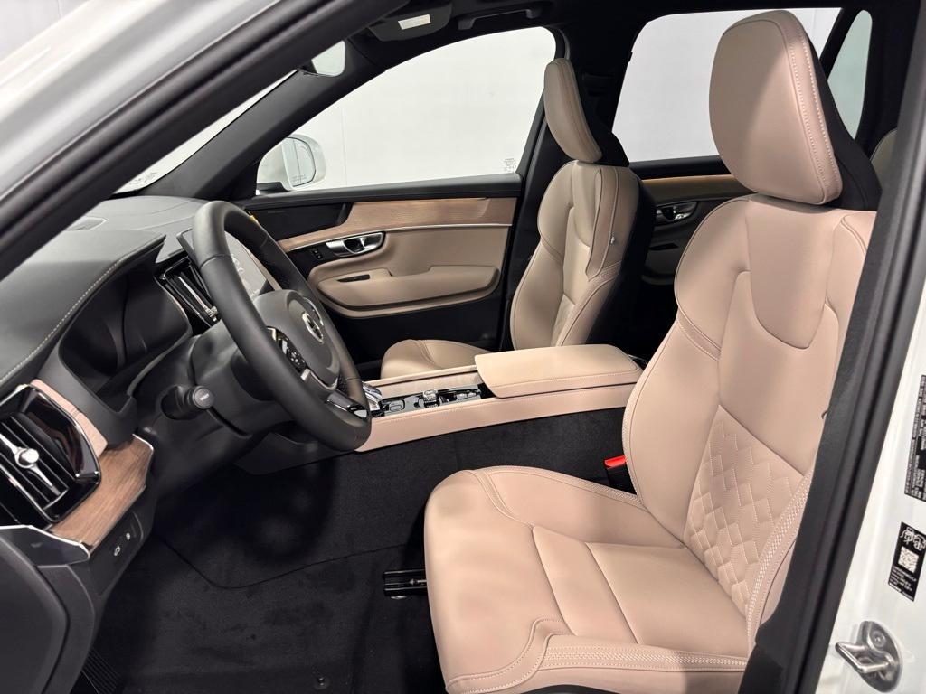 new 2026 Volvo XC90 Plug-In Hybrid car, priced at $81,875