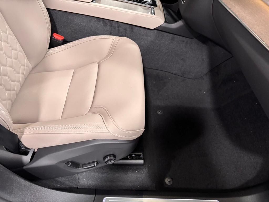 new 2026 Volvo XC90 Plug-In Hybrid car, priced at $81,875