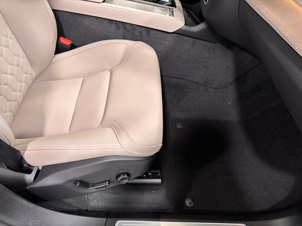 new 2026 Volvo XC90 Plug-In Hybrid car, priced at $81,875