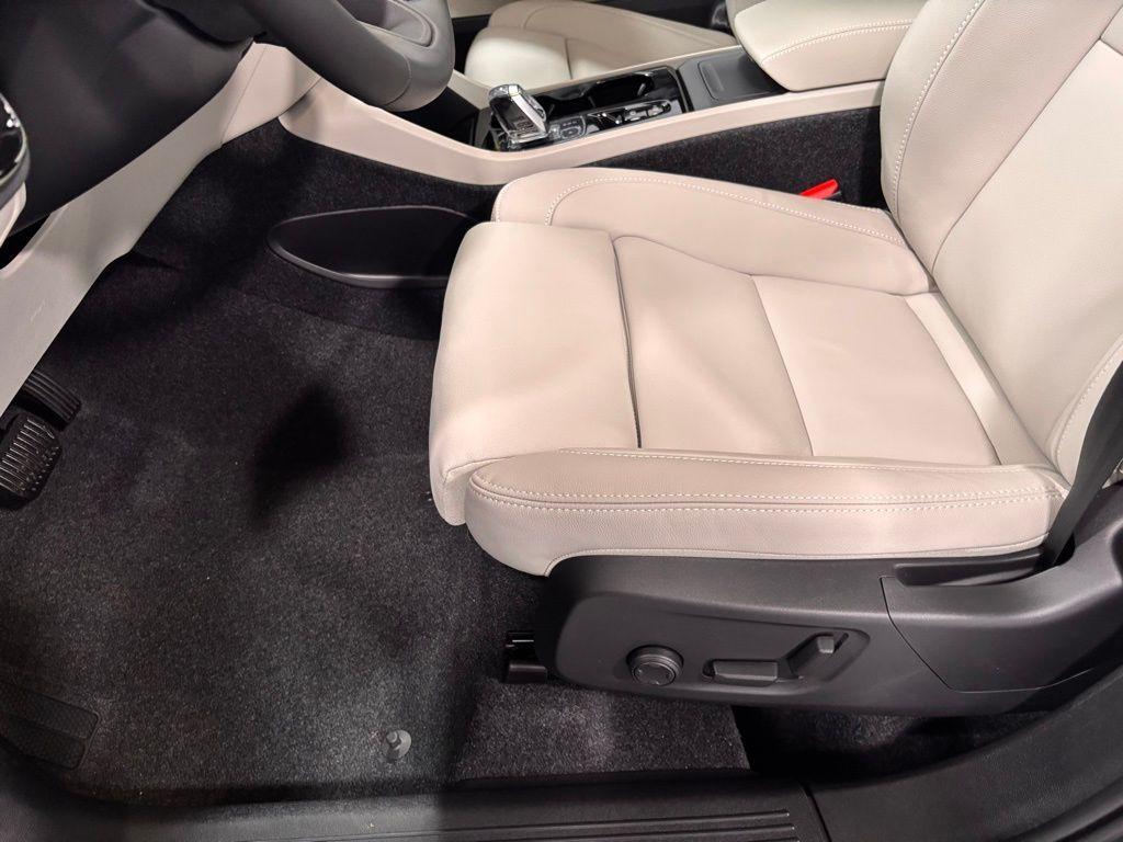 new 2026 Volvo XC40 car, priced at $55,445