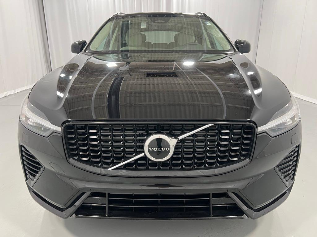 new 2025 Volvo XC60 Plug-In Hybrid car, priced at $51,650