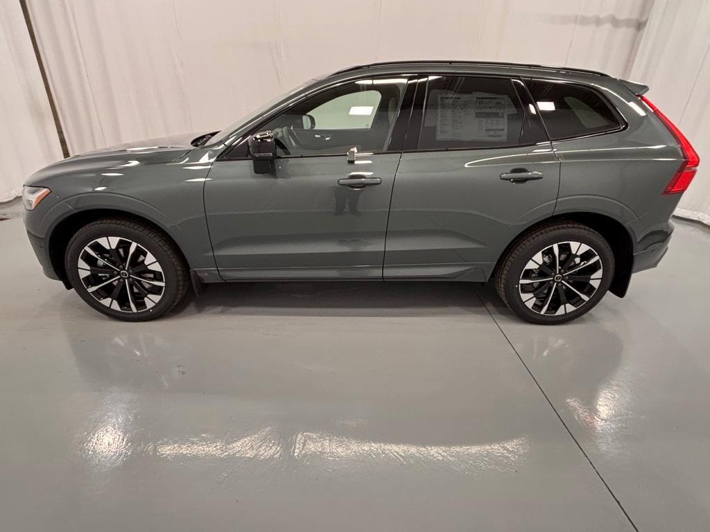 new 2026 Volvo XC60 car, priced at $60,390