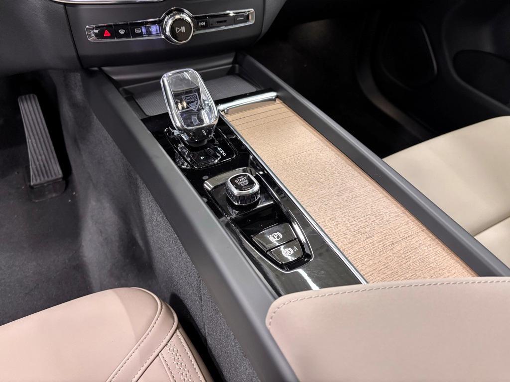 new 2026 Volvo XC60 car, priced at $60,390