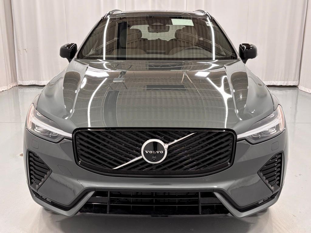new 2026 Volvo XC60 car, priced at $60,390