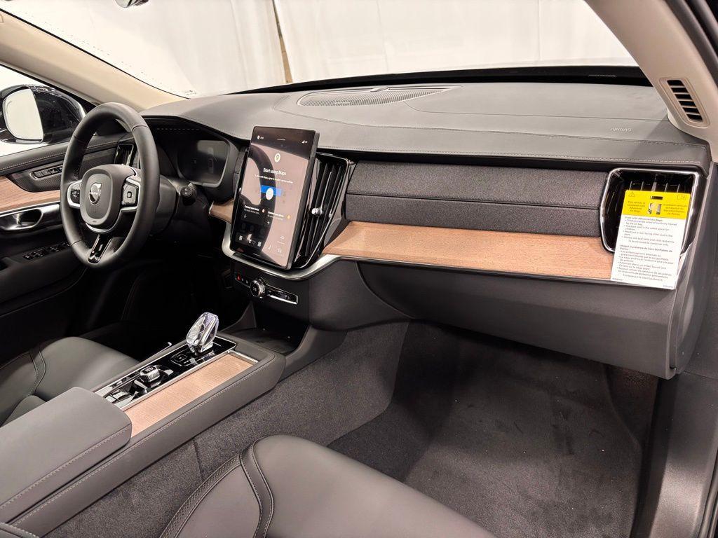 new 2026 Volvo XC90 car, priced at $71,825
