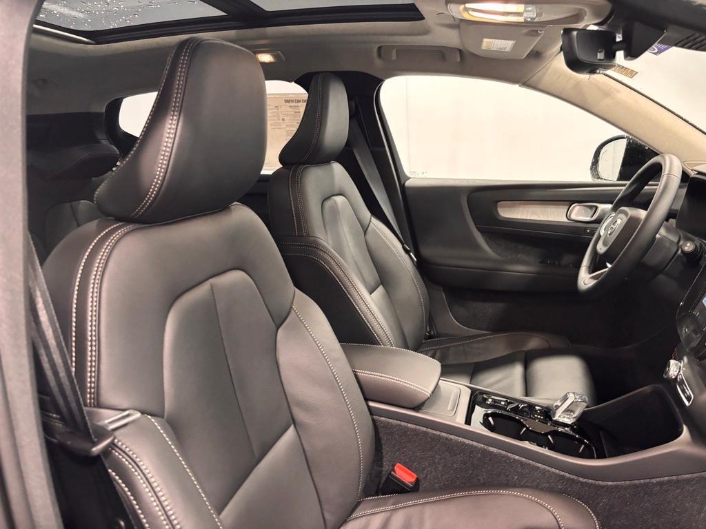 new 2026 Volvo XC40 car, priced at $50,260