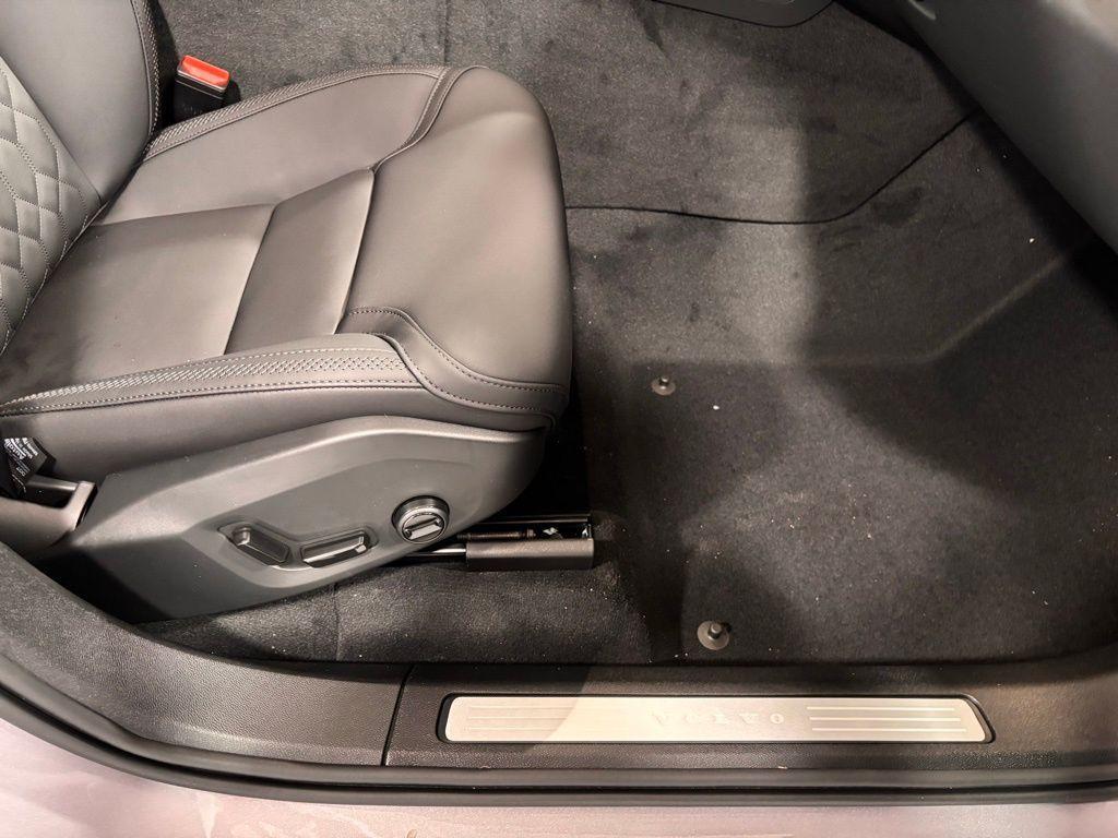new 2026 Volvo XC60 car, priced at $58,105