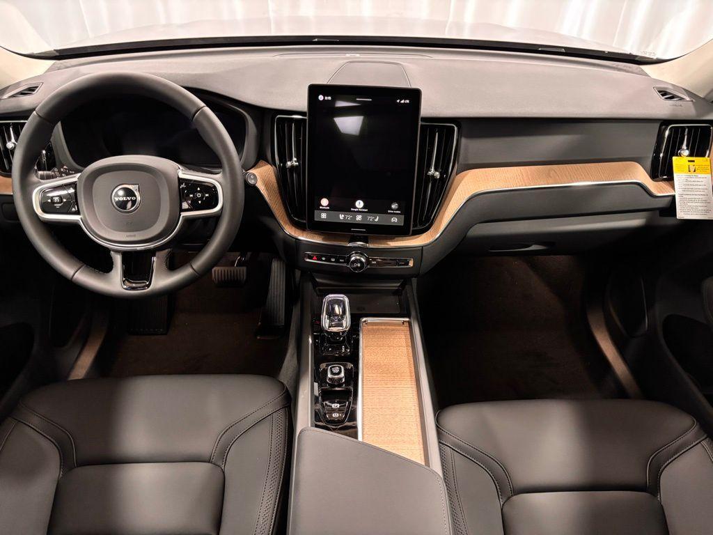 new 2026 Volvo XC60 car, priced at $58,105