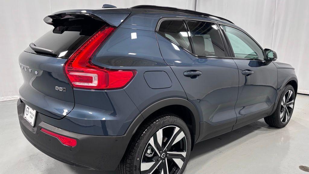 new 2026 Volvo XC40 car, priced at $53,645