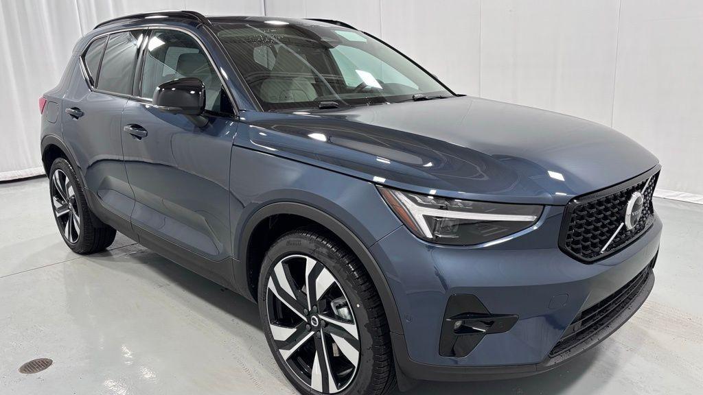 new 2026 Volvo XC40 car, priced at $53,645