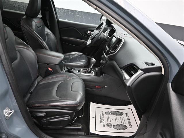 used 2015 Jeep Cherokee car, priced at $10,966