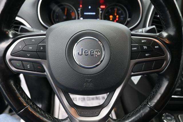 used 2020 Jeep Cherokee car, priced at $13,341