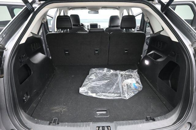 used 2022 Ford Edge car