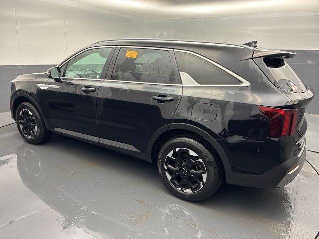 used 2024 Kia Sorento car, priced at $23,461