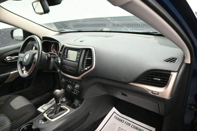 used 2018 Jeep Cherokee car, priced at $13,450