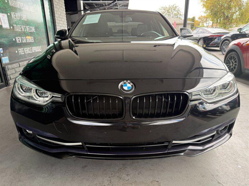 BMW 3 Series view 11