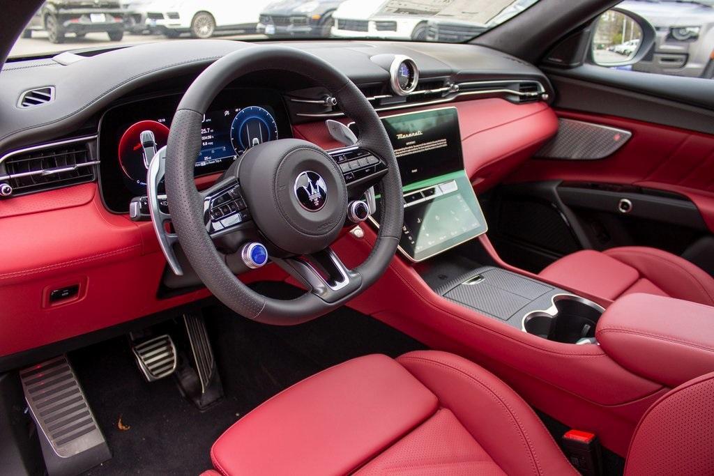 new 2025 Maserati Grecale car, priced at $104,565