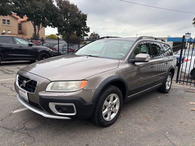 used 2008 Volvo XC70 car, priced at $5,997